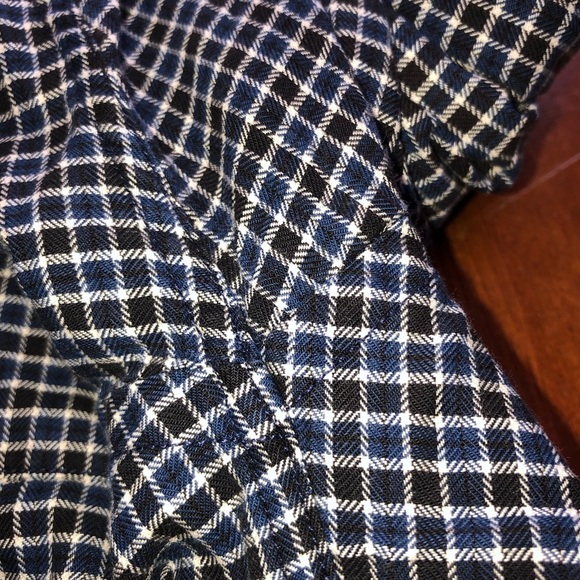 Tommy Hilfiger Blue and White Casual Button Down Shirt- xl -like new - Picture 9 of 11